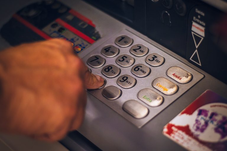 tombol angka pada mesin ATM